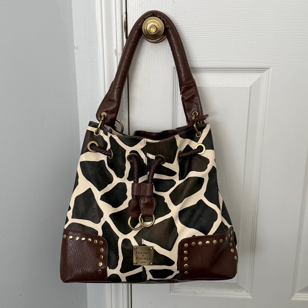 Beautiful Brown and Cream Giraffe Print Drawstring XL Bucket Bag See Description